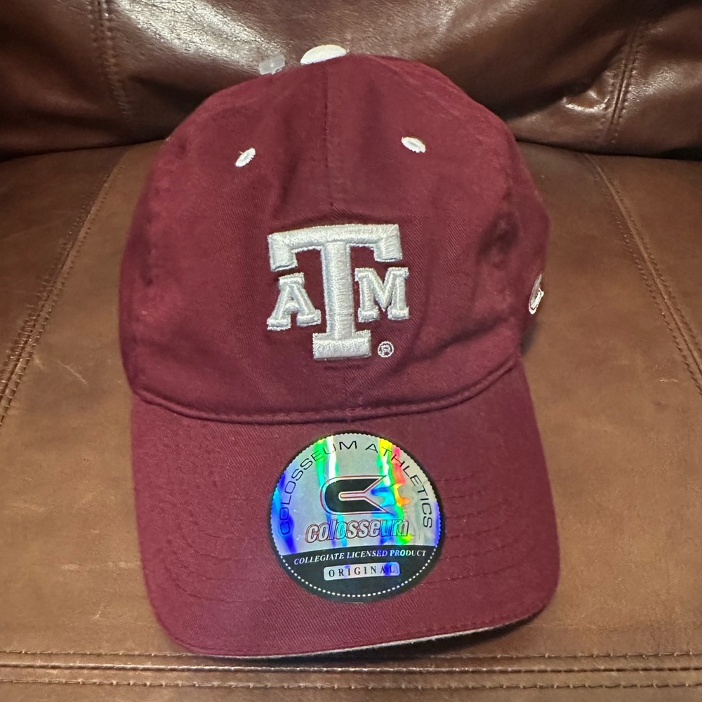 Texas A&M Bundle- NWT Women’s Medium Hoodie; NWOT Hat, 24 oz Trevis Tumbler - Picture 2 of 15